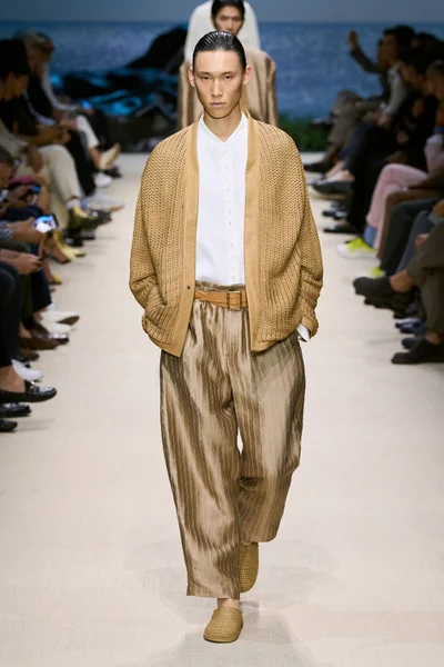 Look 54
